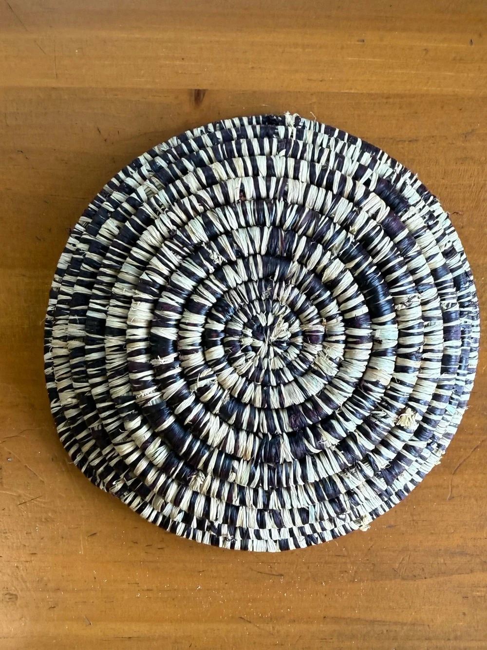 Handwoven Coiled Raffia Basket Bowl Black Brown Natural Catchall Boho Decor 6.5”